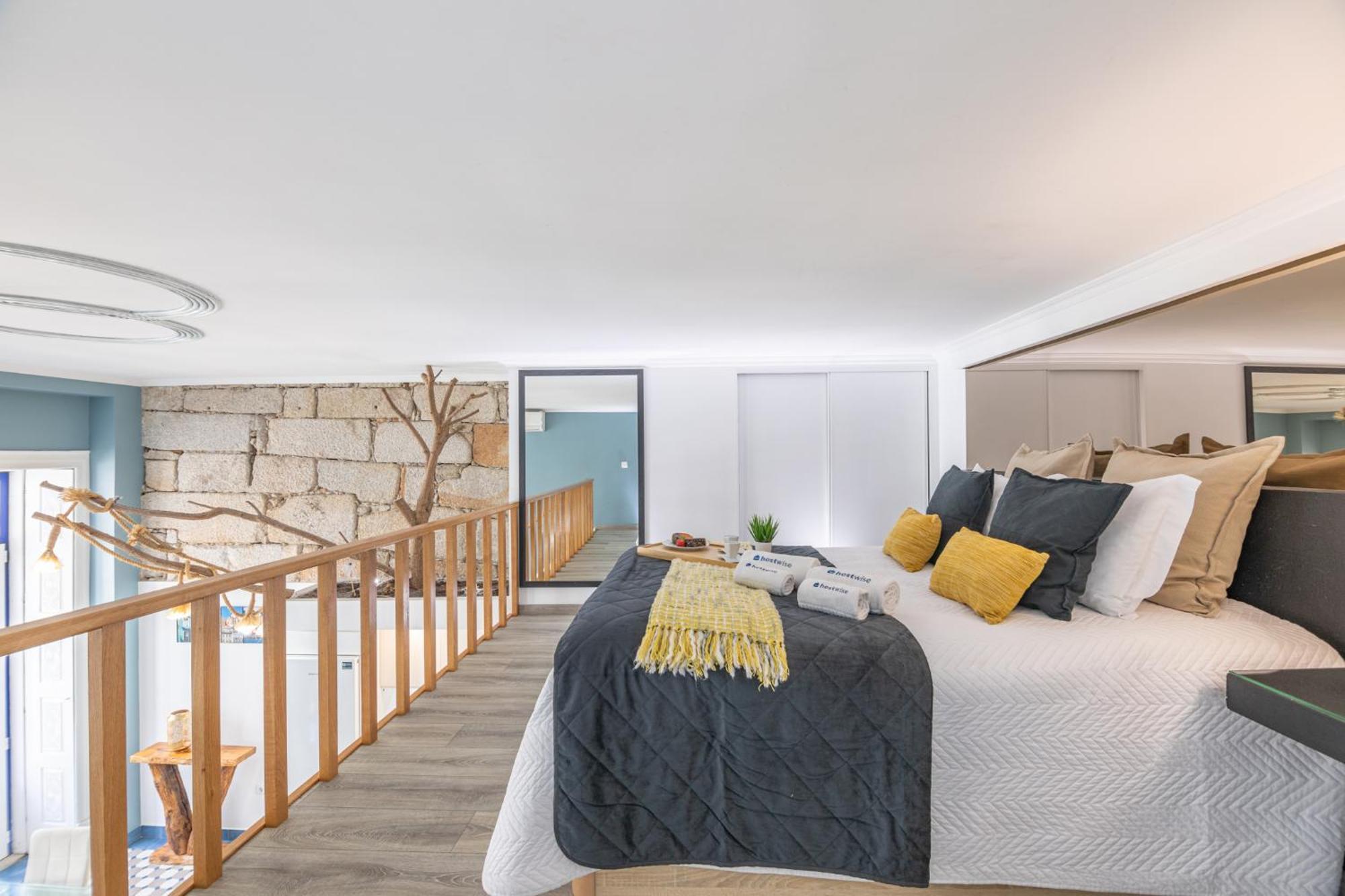 Deluxe Spacious Flats W Mezzanine By Host Wise Appartement Porto Buitenkant foto
