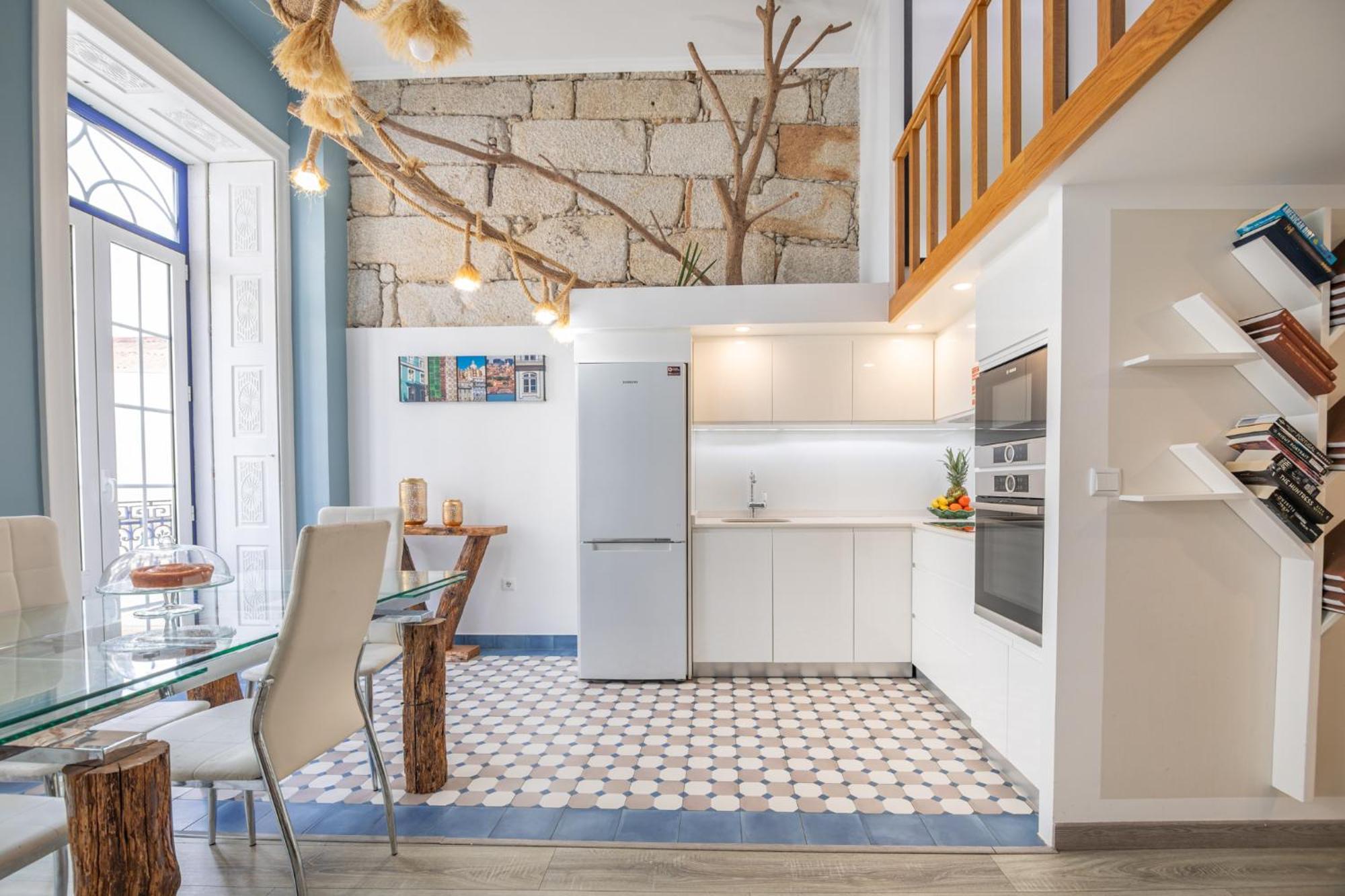 Deluxe Spacious Flats W Mezzanine By Host Wise Appartement Porto Buitenkant foto
