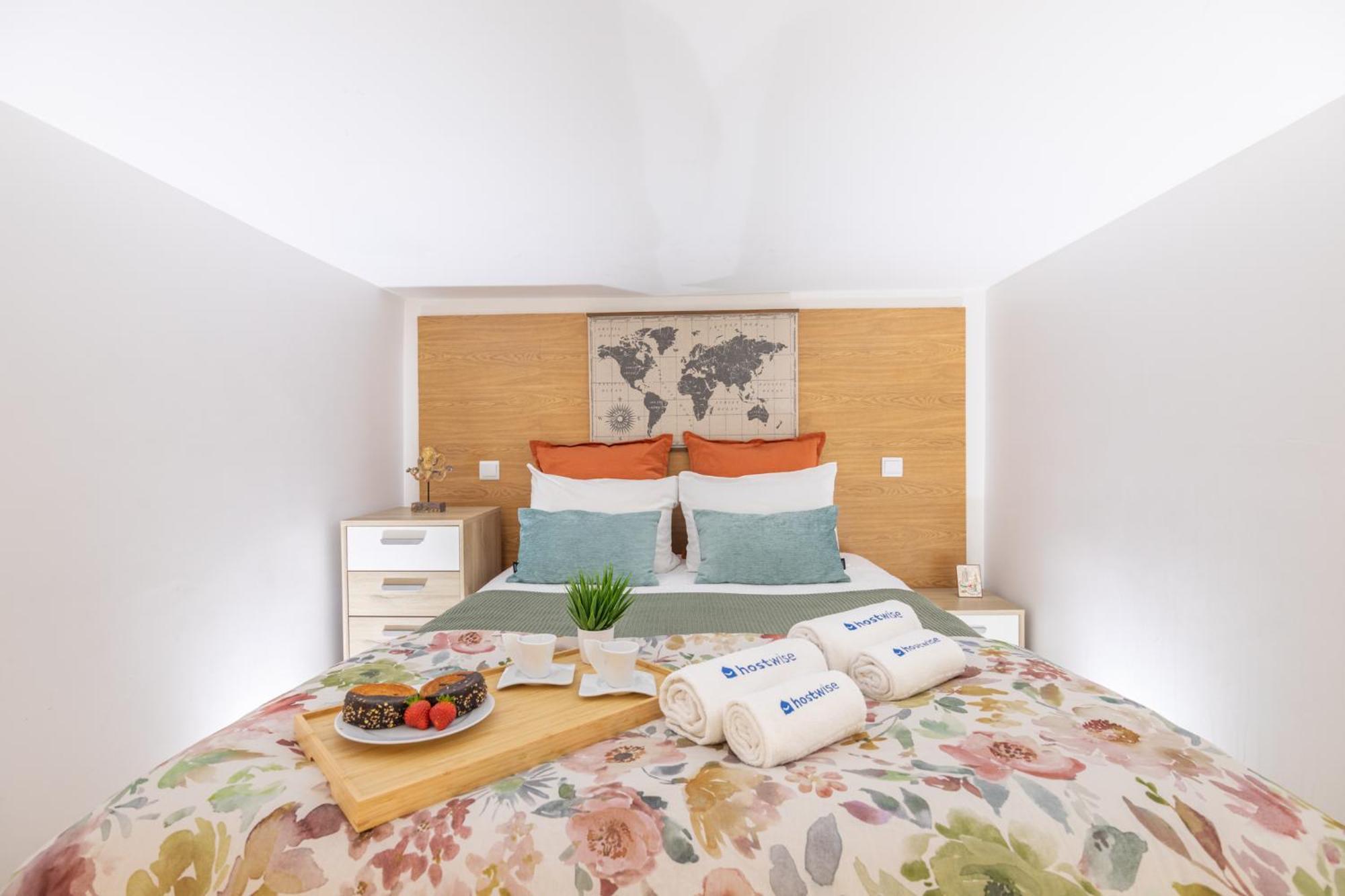 Deluxe Spacious Flats W Mezzanine By Host Wise Appartement Porto Buitenkant foto