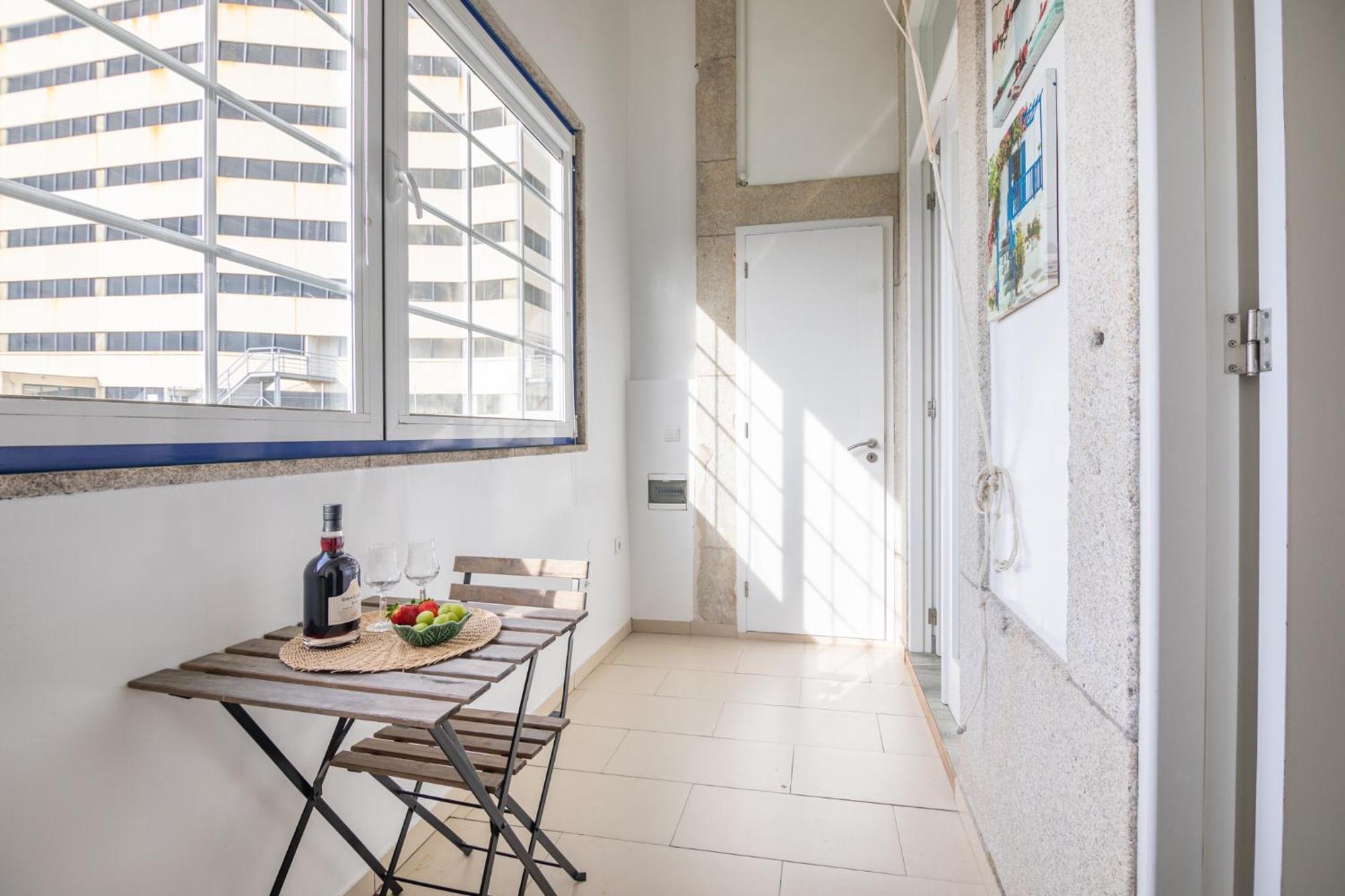 Deluxe Spacious Flats W Mezzanine By Host Wise Appartement Porto Kamer foto