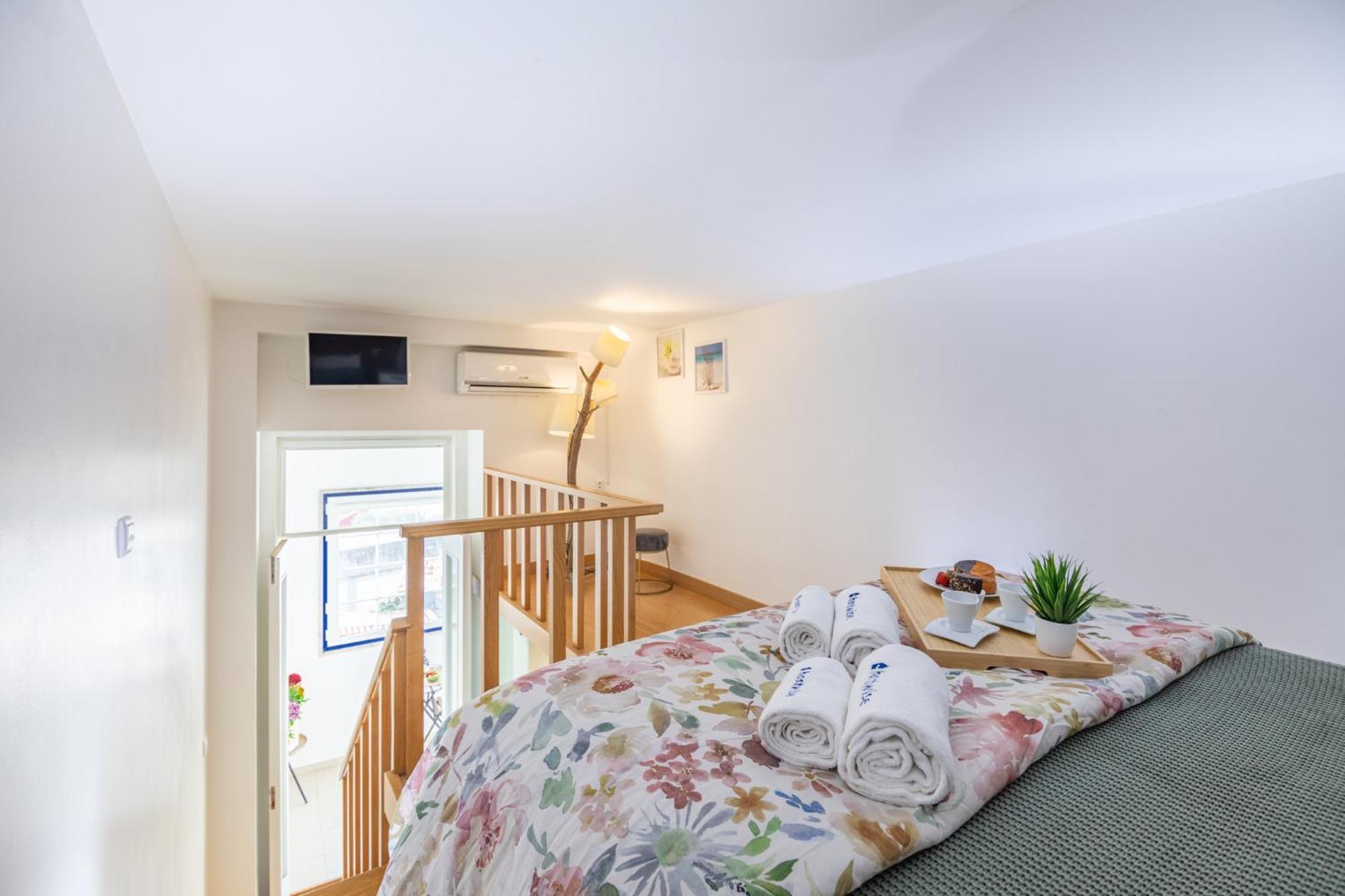 Deluxe Spacious Flats W Mezzanine By Host Wise Appartement Porto Kamer foto